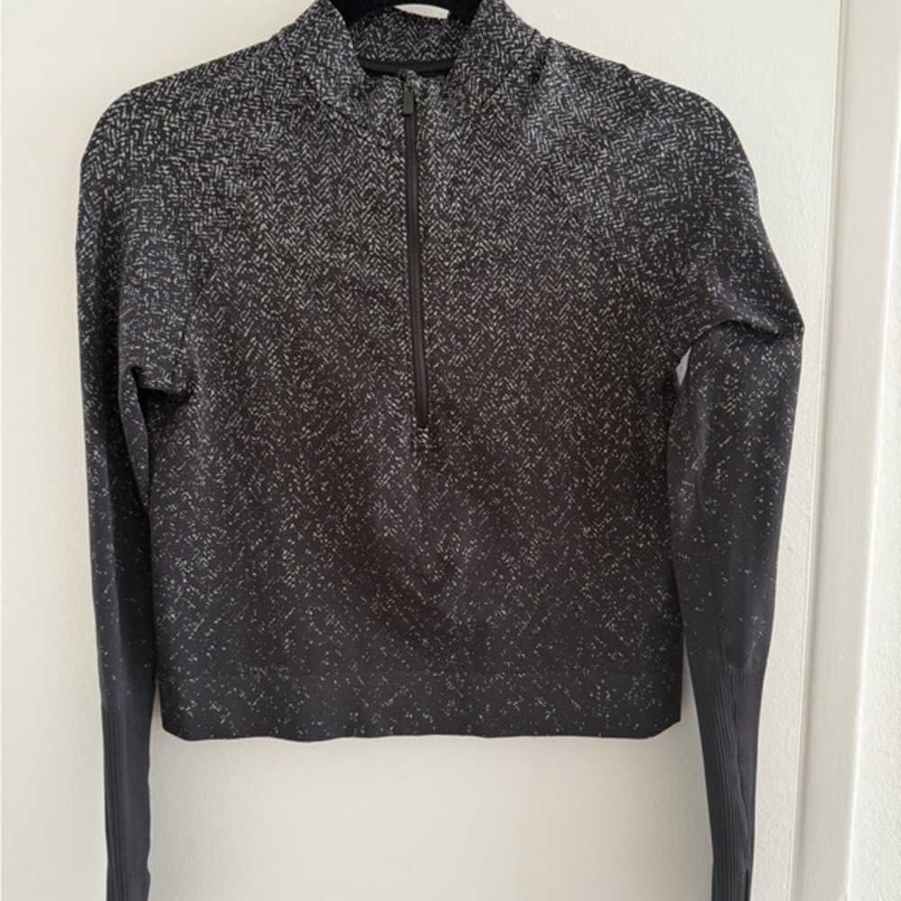Lululemon Women’s Crop Half Zip Top